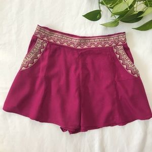 Hollister Magenta Pink Embroidered Boho Shorts M